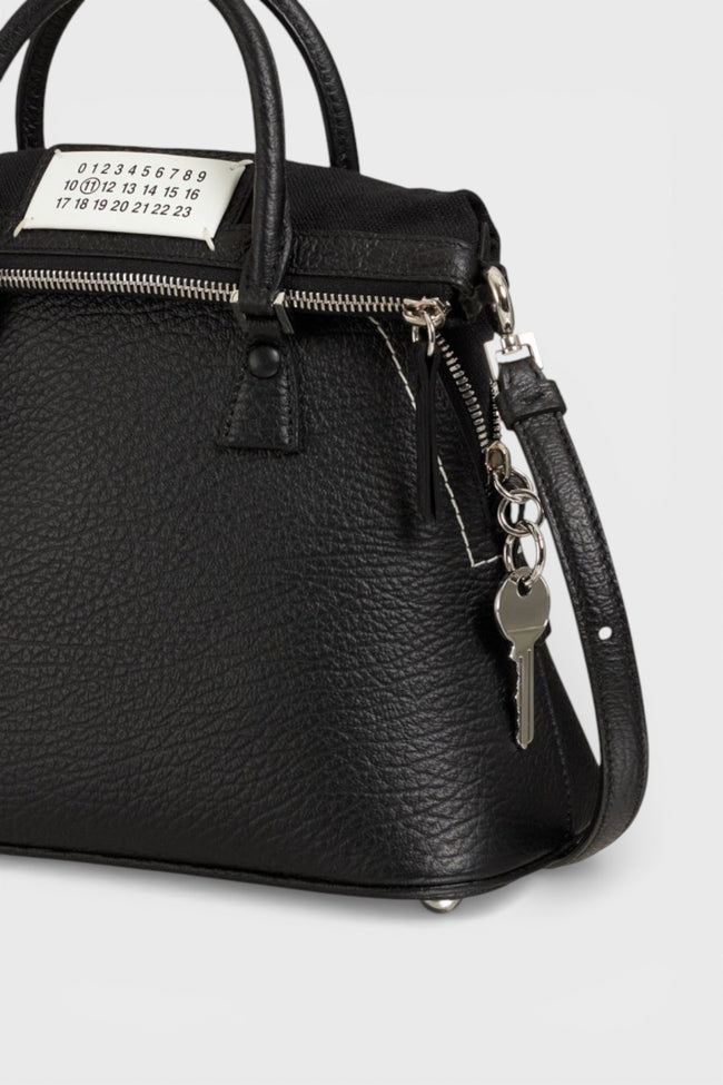 Kabelka Maison Margiela Mini 5AC s horním madlem z texturované kůže, černá
