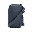 Bolso cruzado pequeño A.R.C. de InCase con poliéster 100 % reciclado ReSpun