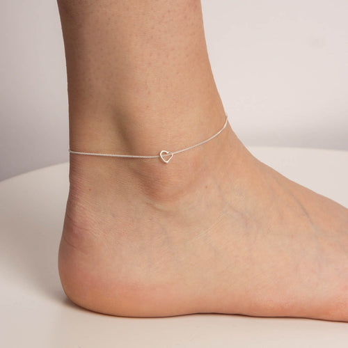 Beginnings Slip-On Heart Anklet
