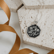 Glücksbringer-Halskette aus Silber mit Personalisierung