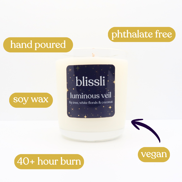 luminous veil – fig tree, white florals & coconut 220g soy candle