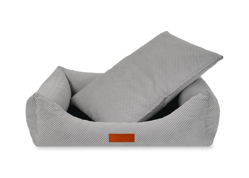 THE HIGHCLERE | LUXUS-HUNDEBETT MIT VISCOSCHAUM UND NACKENROLLE