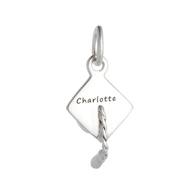 Colgante de plata personalizado para birrete de graduación