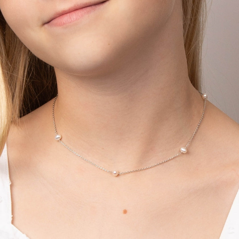 D For Diamond Pearl Station Necklace with Diamond
