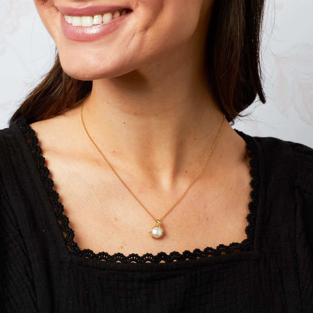 Laura Ashley Silver Ickleford Tulips Freshwater Pearl Necklace
