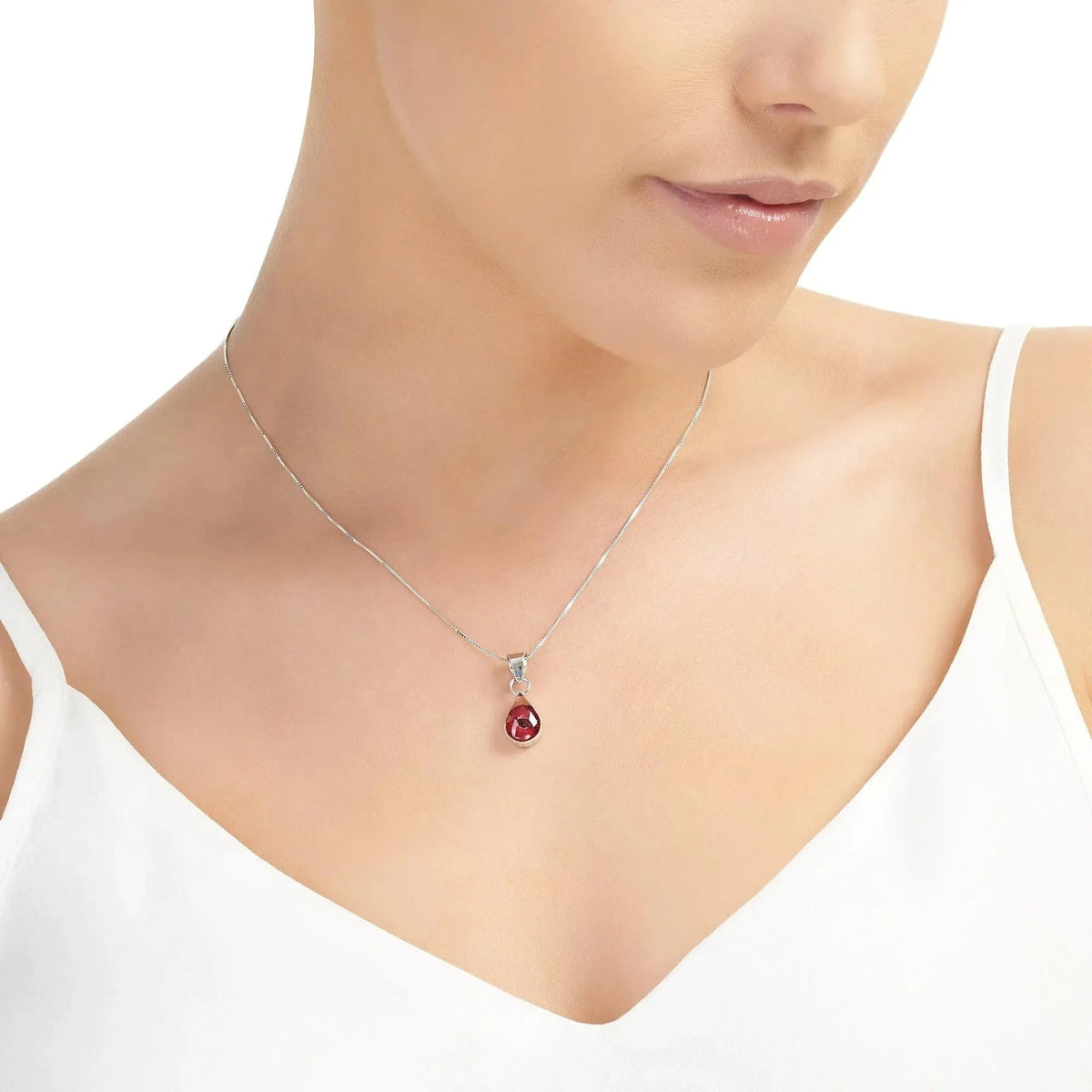 Poppy Teardrop Pendant Necklace