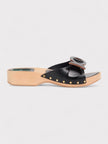 Pucci Zuecos de Piel con Apliques, Negros