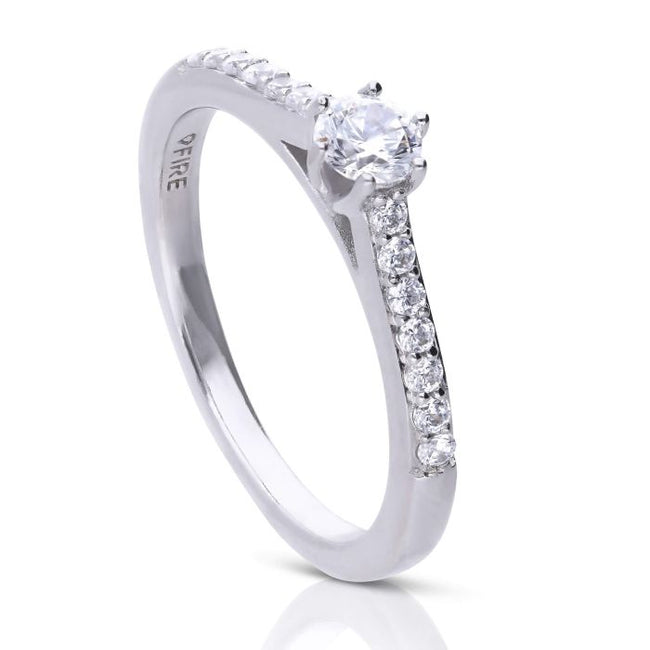 Diamonfire Solitärring mit sechs Krappen und Pavé-Schultern