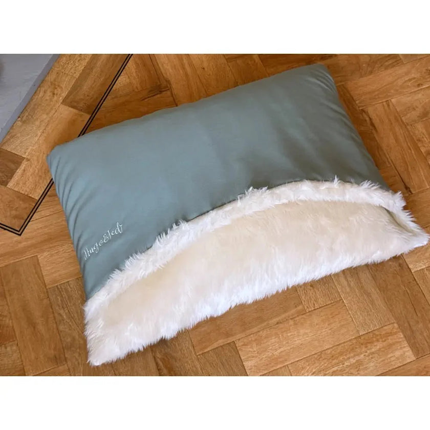 Rainfleece Waterproof Dog Design-a-Den Bed - Ready Made