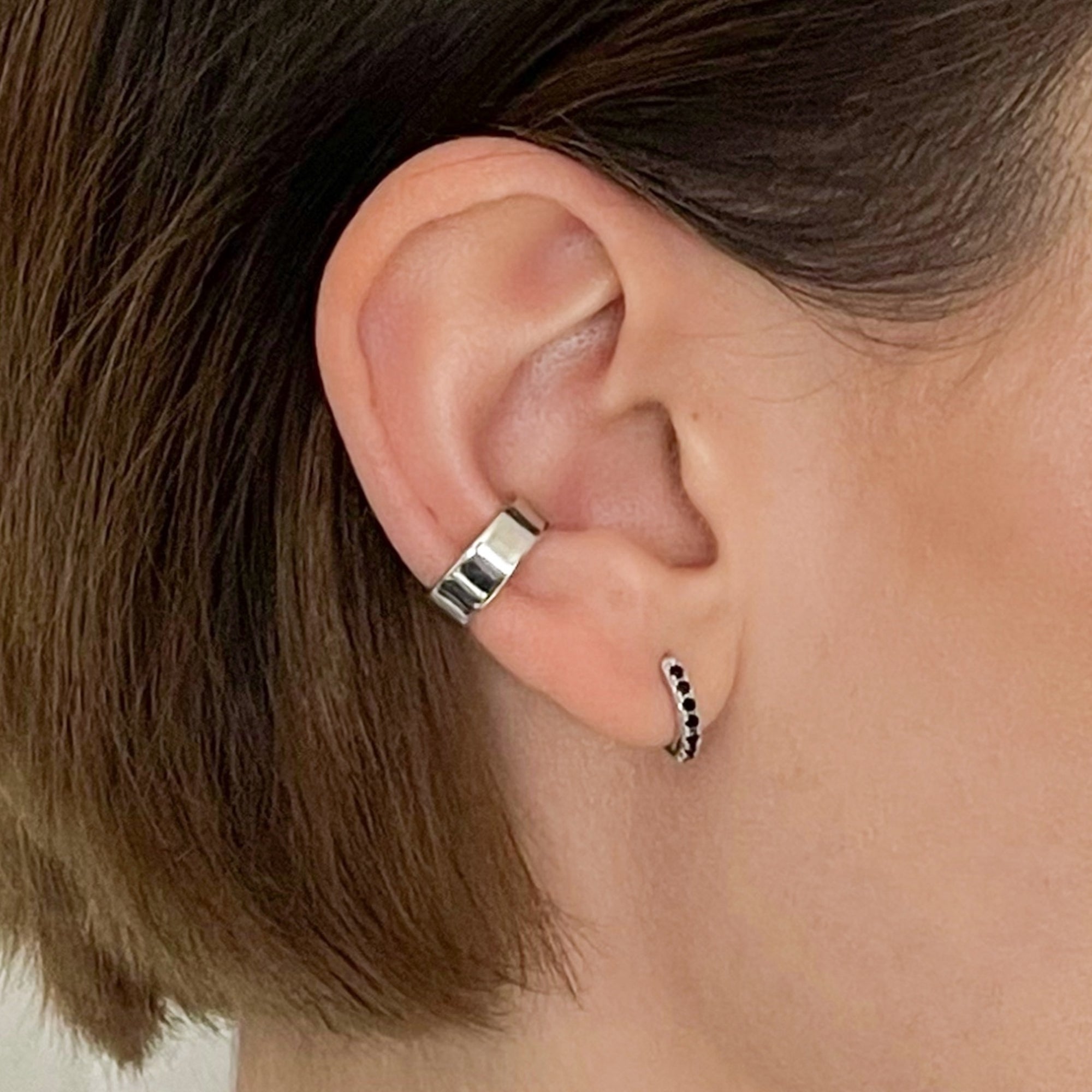 Huggie Earrings With Black Stones