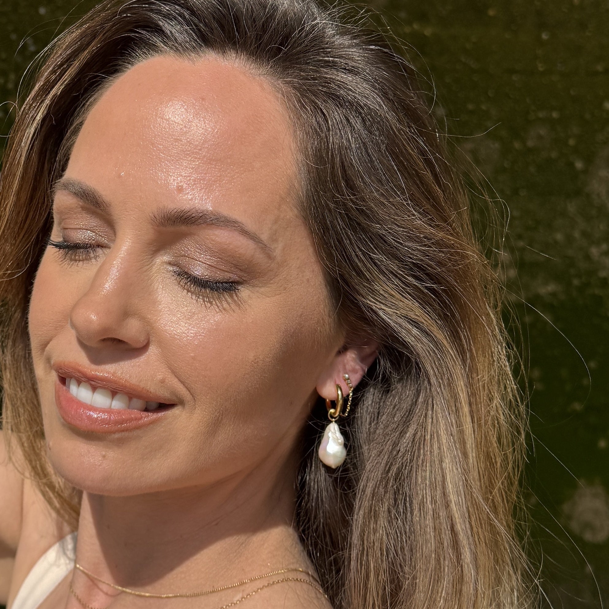Hannah Martin Chained Pearl Stud Earrings