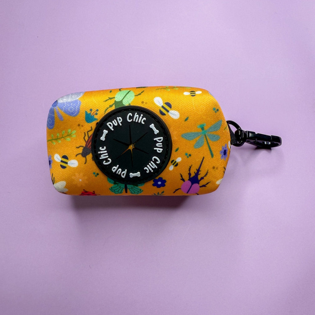 Summer Buzzin’ Poo Bag Holder