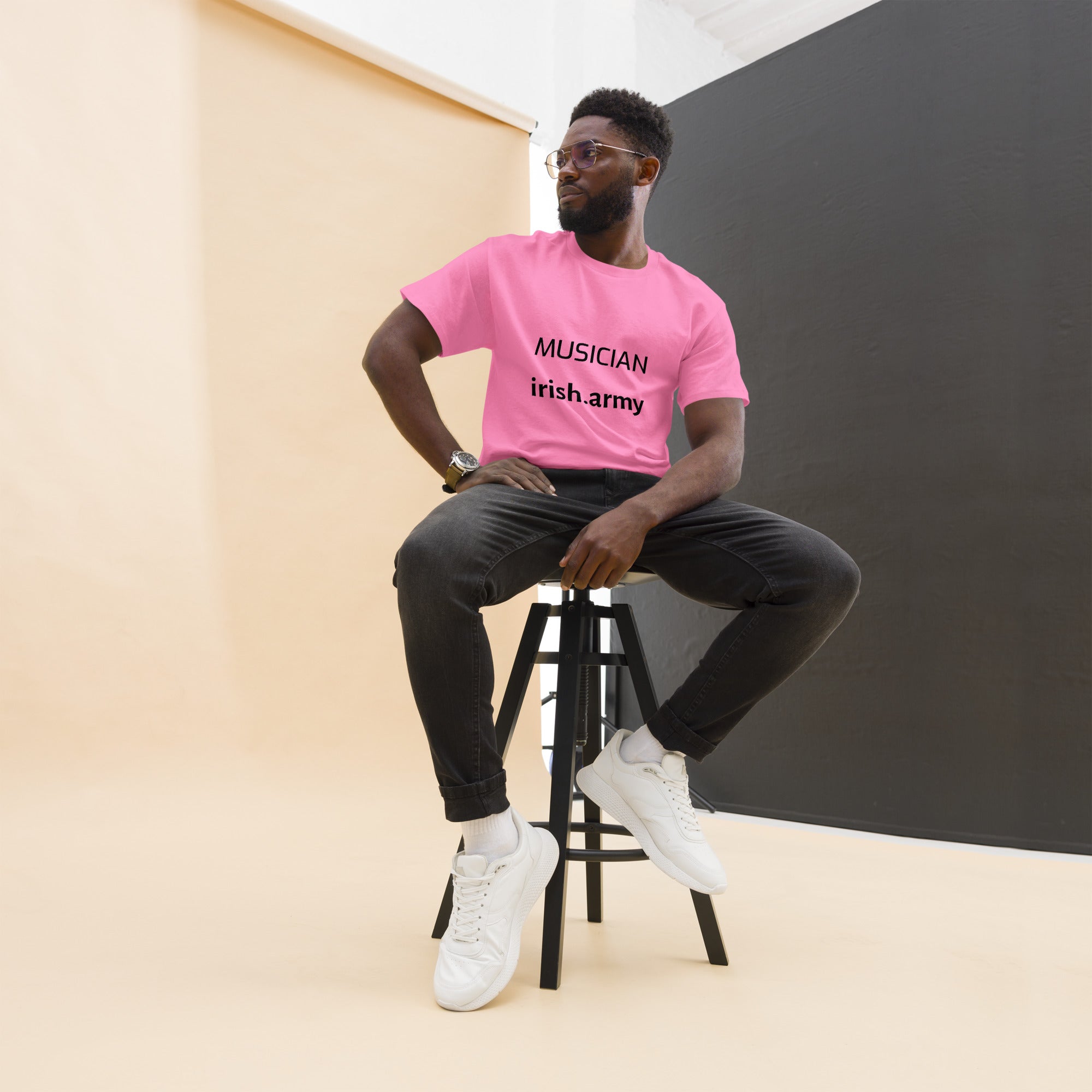 MUSICIAN - Unisex Classic Tee