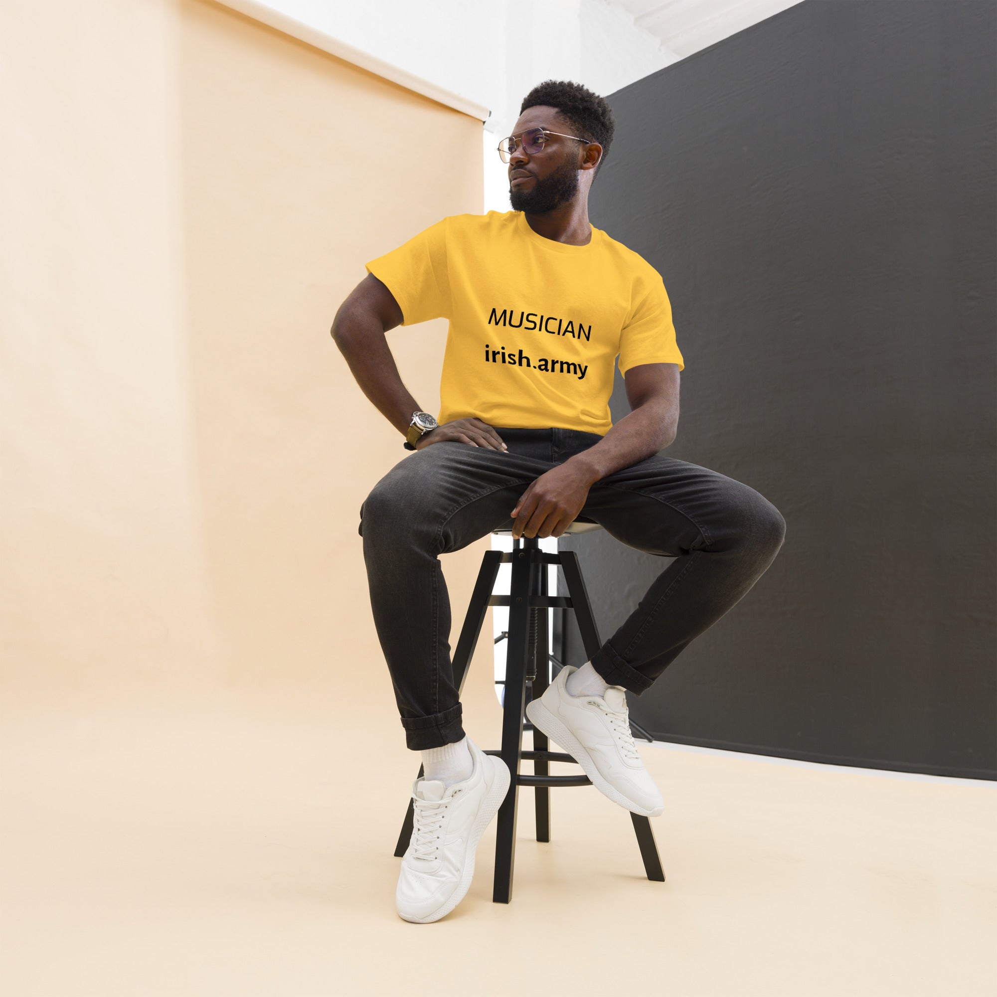 MUSICIAN - Unisex Classic Tee
