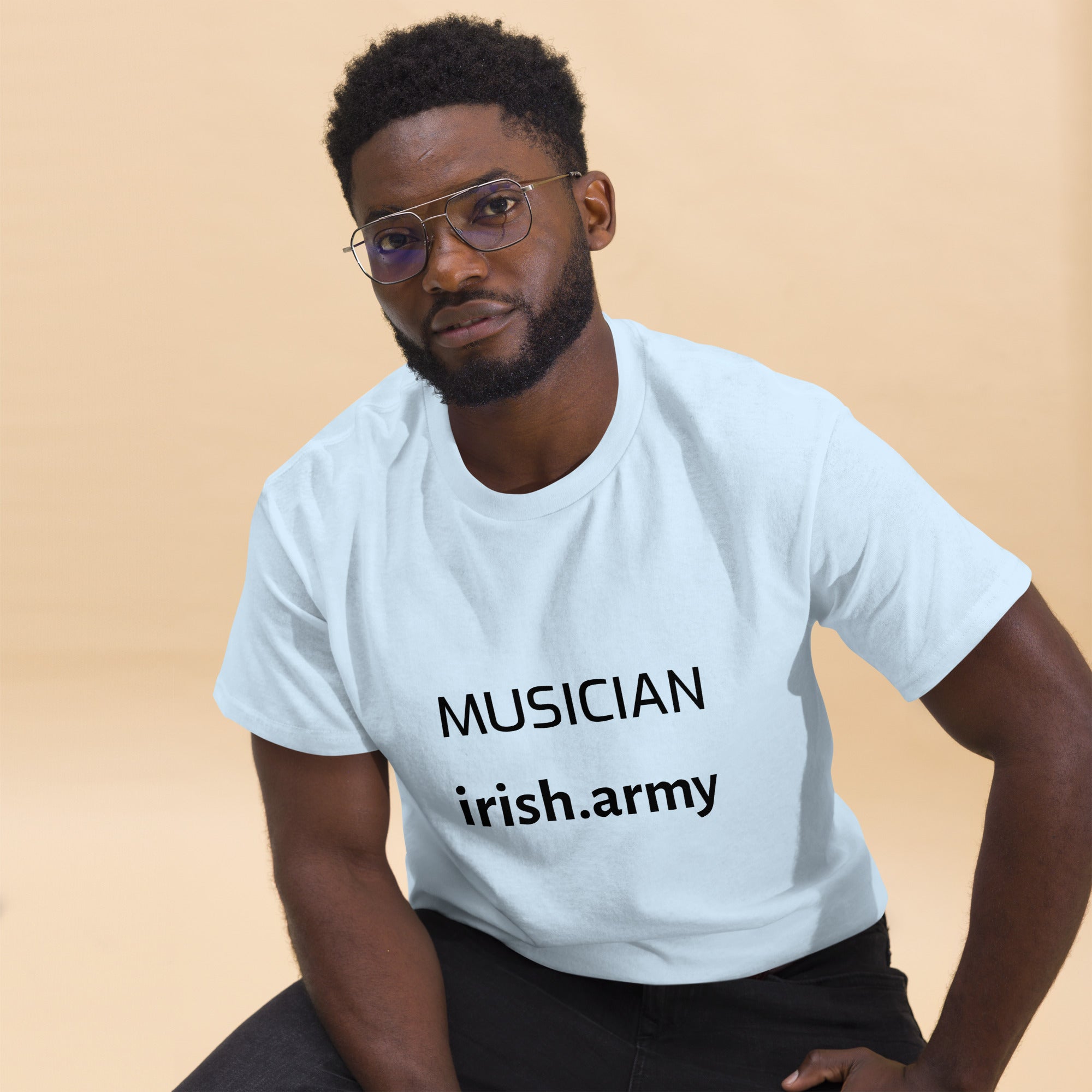 MUSICIAN - Unisex Classic Tee