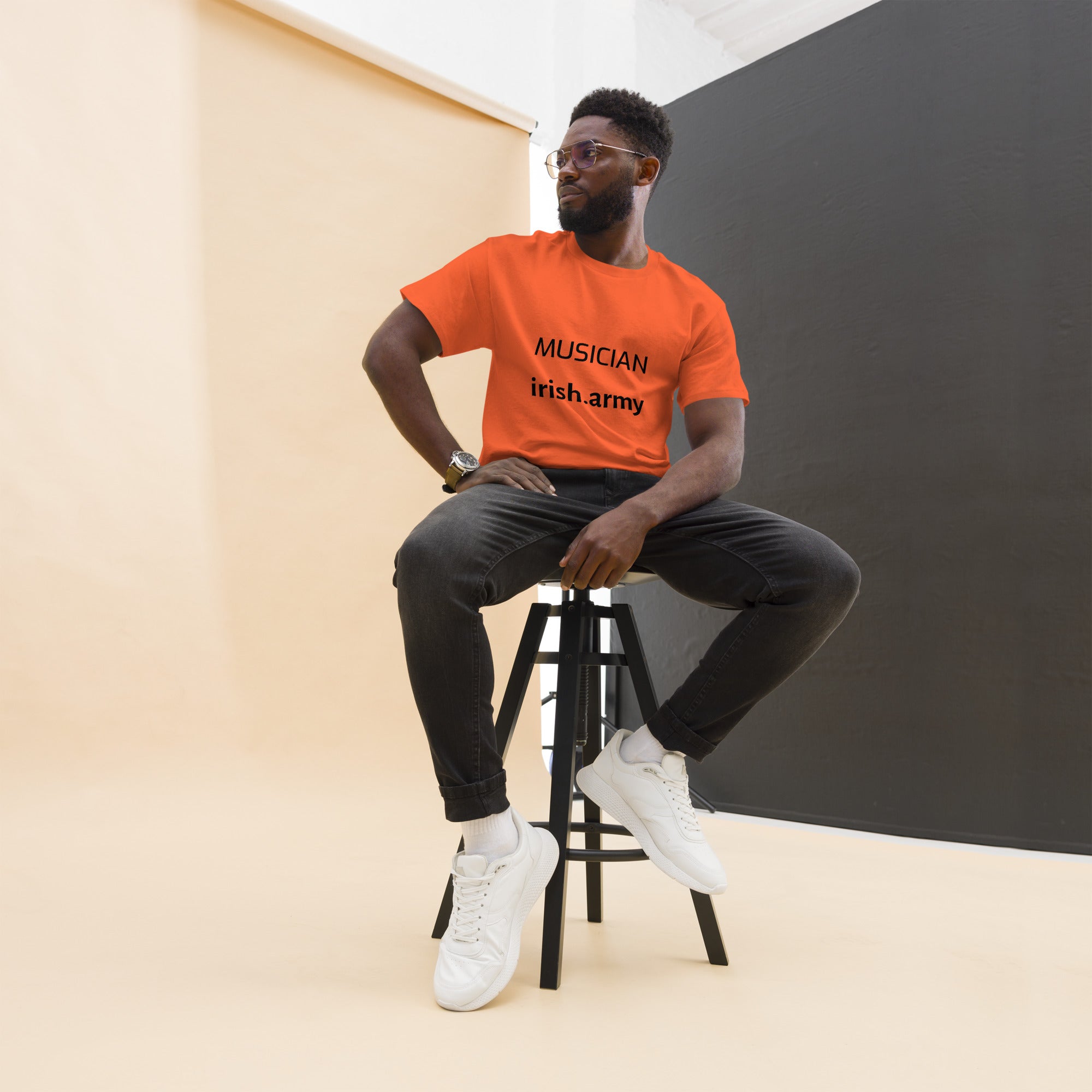 MUSICIAN - Unisex Classic Tee