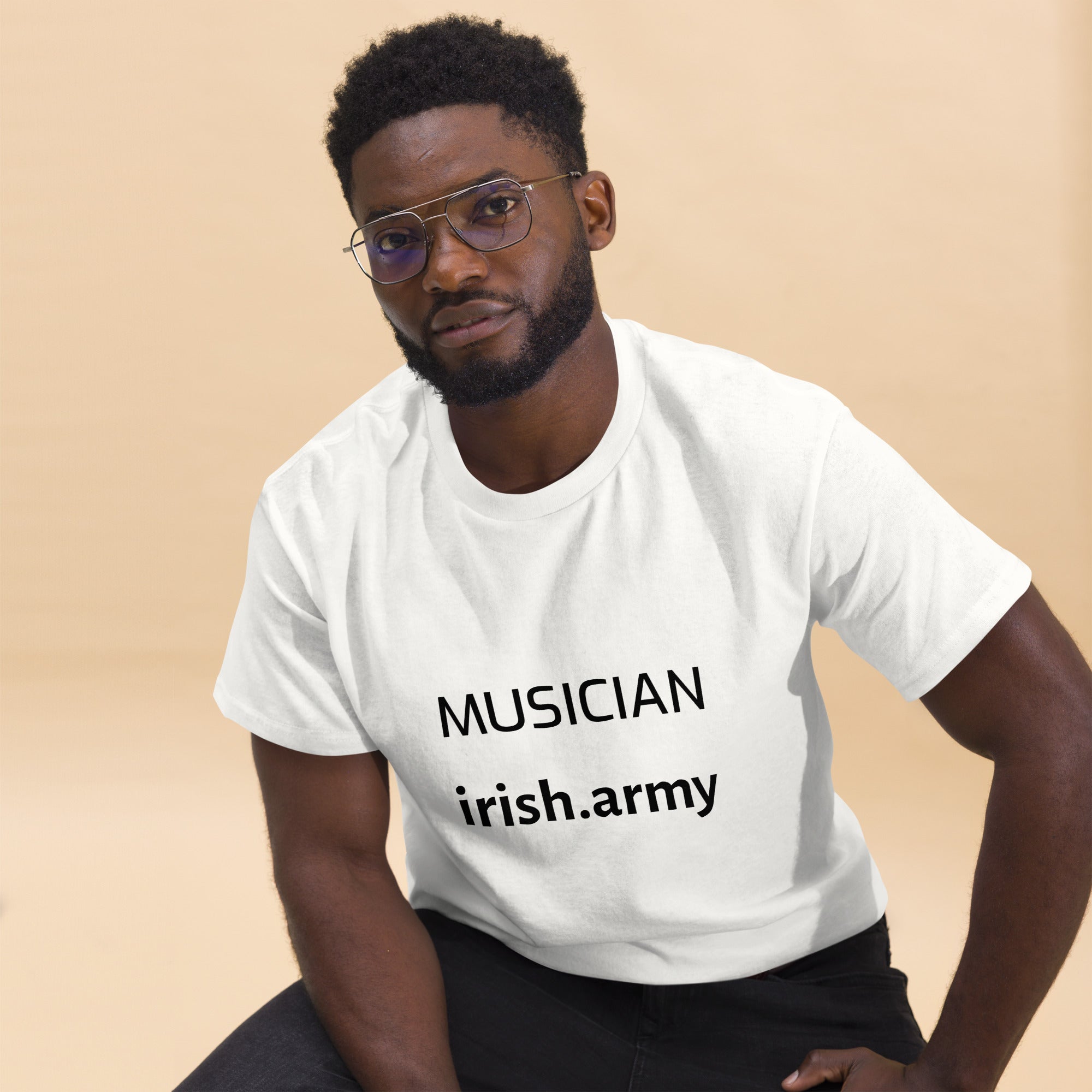 MUSICIAN - Unisex Classic Tee