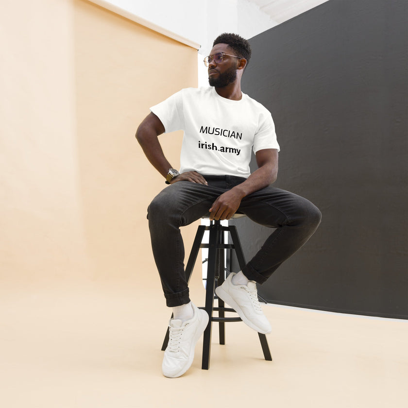MUSICIAN - Unisex Classic Tee